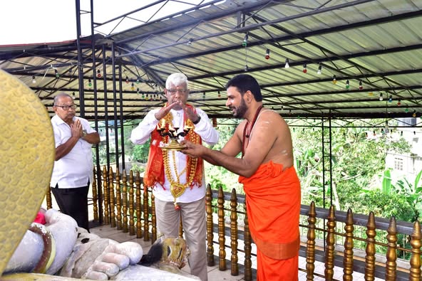 බණ්ඩාරවෙල අරුල්මිගු ශ්‍රී බද්‍රකාලි කෝවිලේ මුල්ගල් තැබීමේ උත්සවයට සහභාගී විය